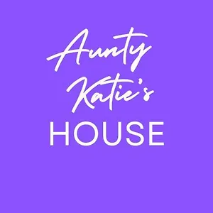  Hostel Aunty Katie's House, Ni Tourist Board Certified & Located On The Main Oldpark Road To Belfast, With Free Continental Breakfast & Free Ultra Fast Sky Internet, Free Sky Sports & Free Sky Cinema, Self-check In After 10pm Gmt United Kingdom